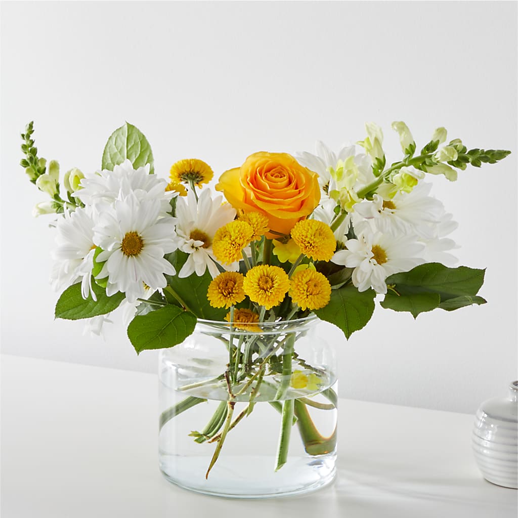 Sun Salutation Bouquet – Corum Flower Shop, Manchester KY
