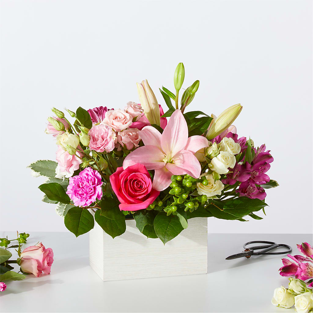 Sweetberry Box – A Florist Original – Corum Flower Shop, Manchester KY