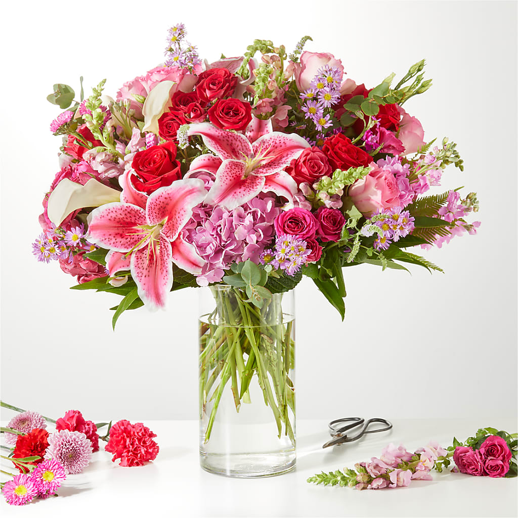 Swooning Over You - A Luxury Florist Original – Corum Flower Shop, Manchester KY