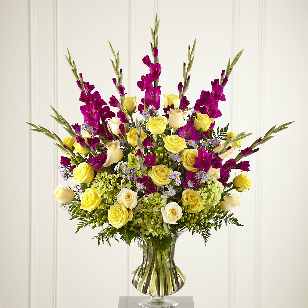 Loveliness Arrangement – Corum Flower Shop, Manchester KY