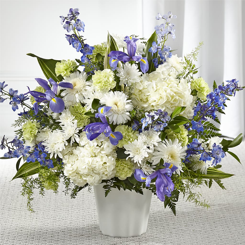 Soft Serenity Floor Basket – Corum Flower Shop, Manchester KY