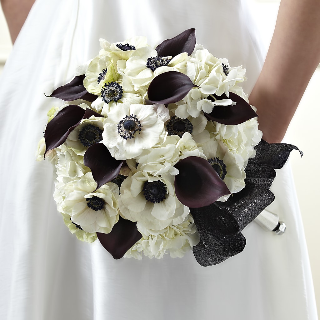 To Have and To Hold Bouquet – Corum Flower Shop, Manchester KY