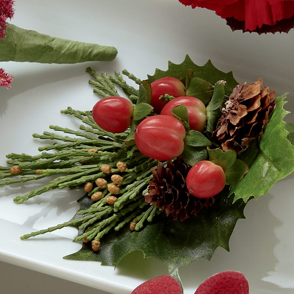 Red Berry Boutonniere – Corum Flower Shop, Manchester KY