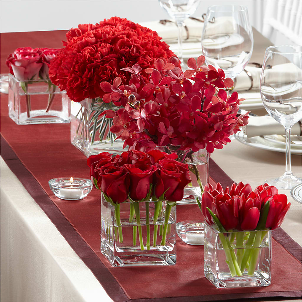 Modern Grace Centerpiece – Corum Flower Shop, Manchester KY