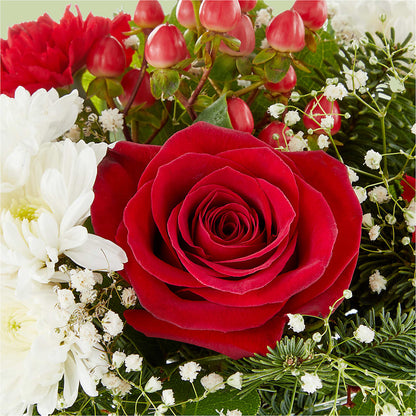 Chance of Flurries Bouquet –  Corum Flower Shop, Manchester KY
