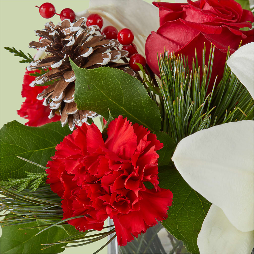Glistening Icicles Bouquet –  Corum Flower Shop, Manchester KY