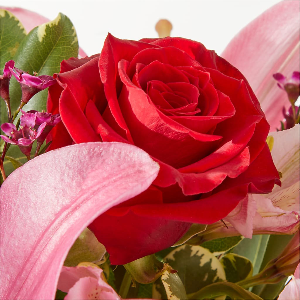 Lucky in Love Bouquet –  Corum Flower Shop, Manchester KY