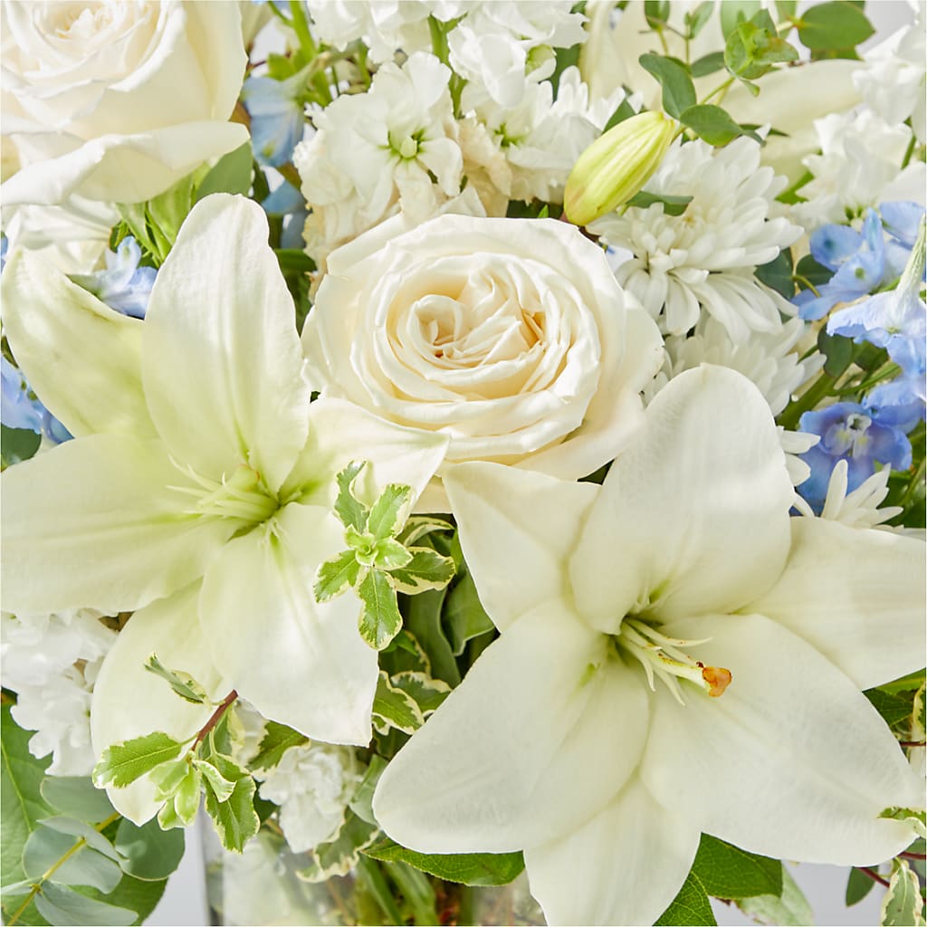Peace of Mind Bouquet –  Corum Flower Shop, Manchester KY