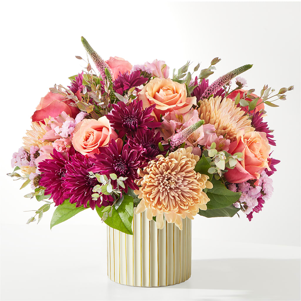 Berry Cobbler Bouquet with Ivory Vase –  Corum Flower Shop, Manchester KY