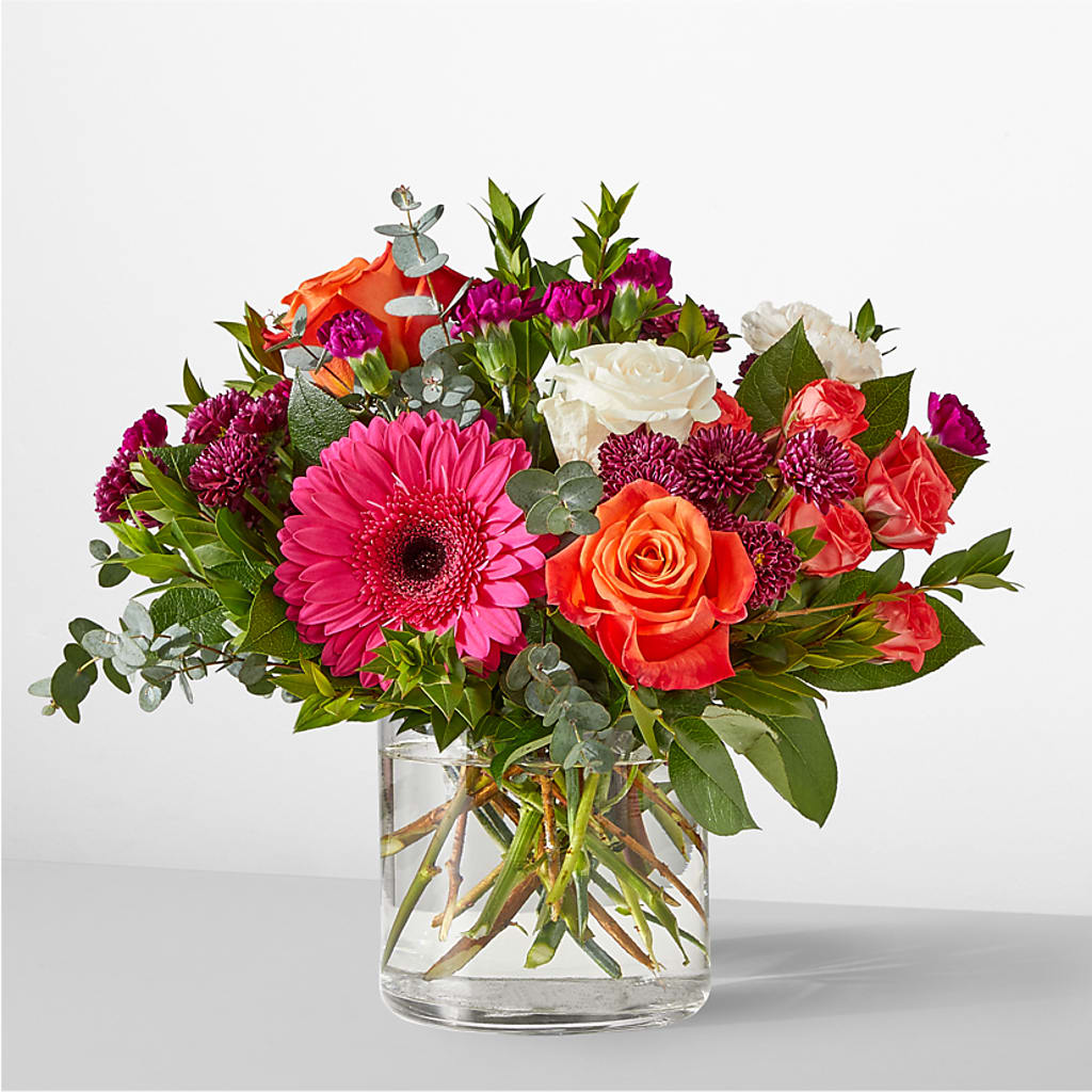 Smell the Roses Bouquet –  Corum Flower Shop, Manchester KY