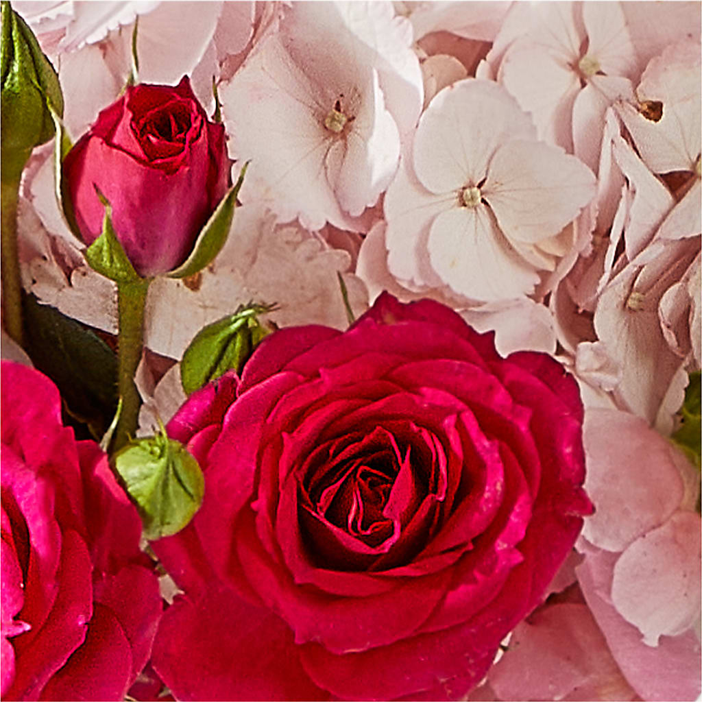 Glitz & Glam Bouquet –  Corum Flower Shop, Manchester KY