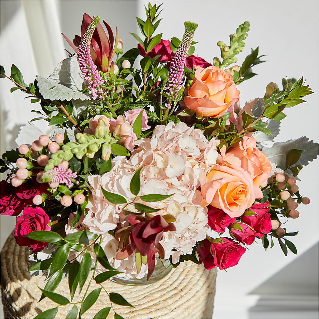Glitz & Glam Bouquet –  Corum Flower Shop, Manchester KY